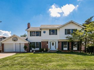7832 Kenrick Manor Dr, Saint Louis, MO 63119