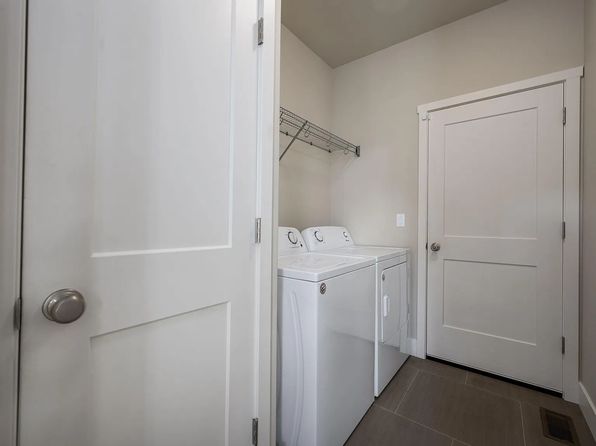 63101 NW Via Cambria