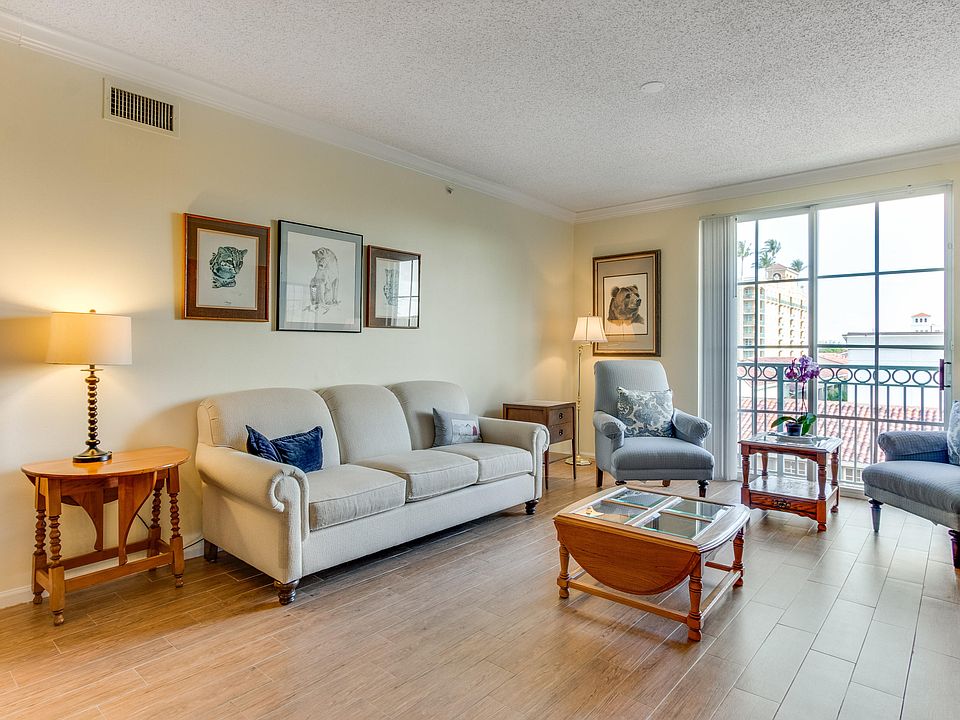1st image of 630 S Sapodilla Avenue #Ph19/519