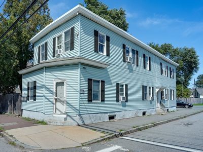317 Lakeview Ave, Lowell, MA, 01850