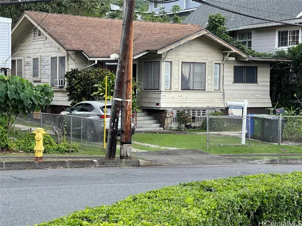 2808 Kolowalu St, Honolulu, HI 96822