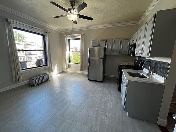 2nd image of 4920 S Vincennes Ave APT 3F
