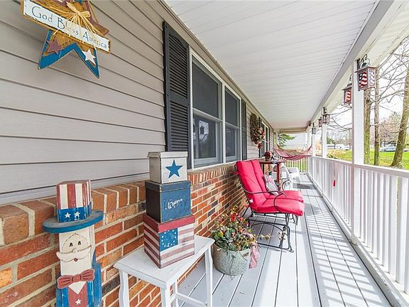 2nd image of 1005 Alden Dr