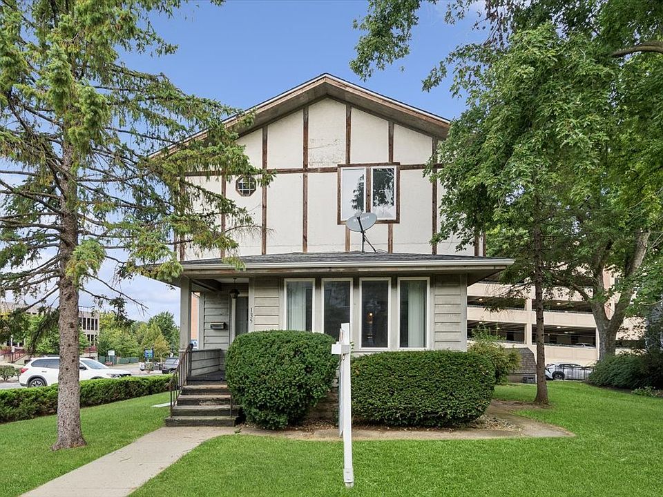 1st image of 135 Aurora Ave
