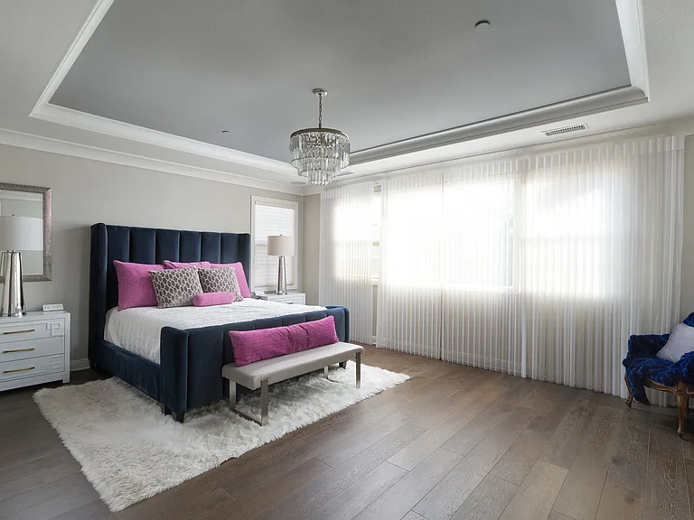 Uptairs Master Bedroom