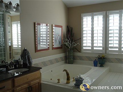 Master bath includes jacuzzi tub, shower/sauna & walk-in closet