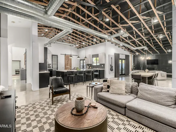 6444 E OAK Street, Scottsdale, AZ 85257