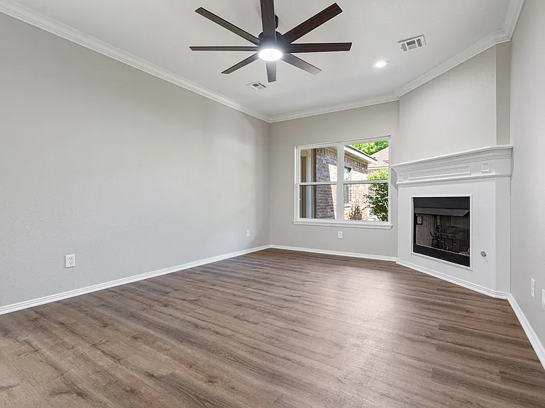 Huntsville Heights — Photo 12
