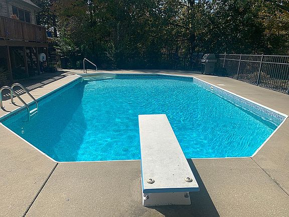 3rd image of 5030 Deep Creek Dr