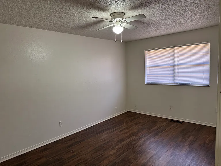 617 John F Kroutil Dr — Photo 23