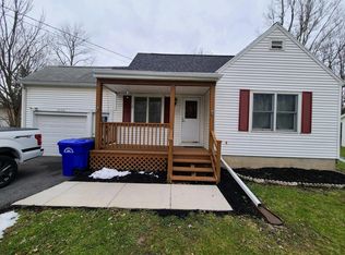7439 Bear Ridge Rd, North Tonawanda, NY 14120