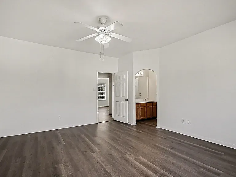 19414 Dry Canyon Ct — Photo 12