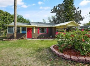 1102 Gunston St, Leesburg, FL 34748