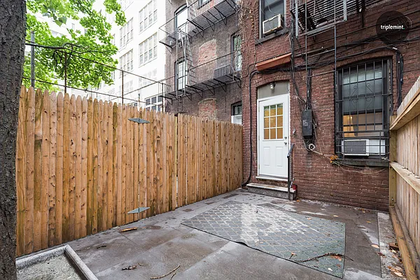 Rented by Nooklyn NYC LLC | media 8