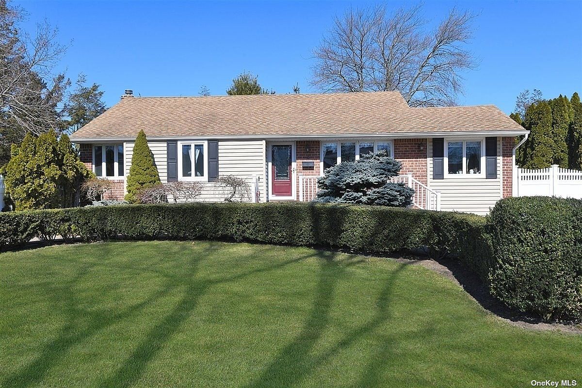 4 Ellsworth Place, East Northport, NY 11731 Zillow