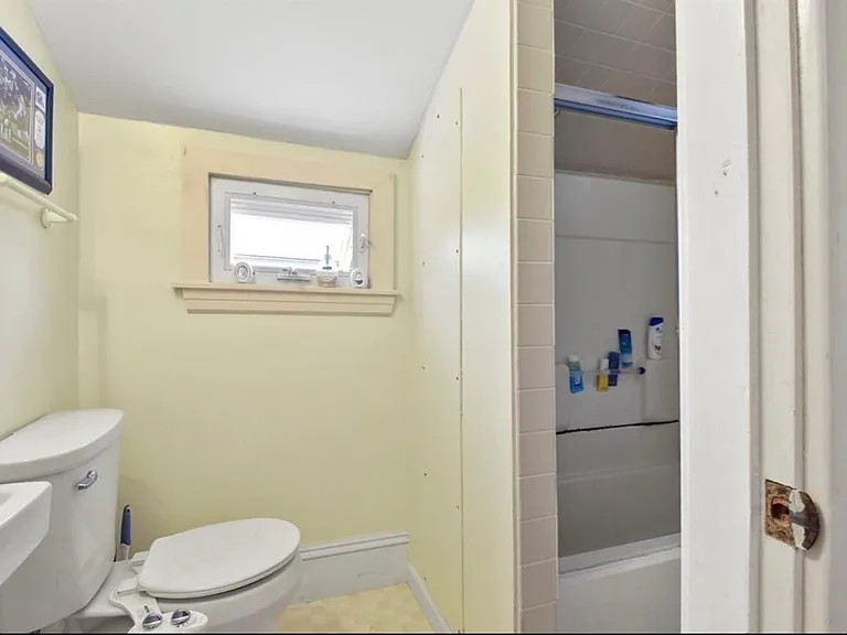 51 Colantha Ave #2 — Photo 10