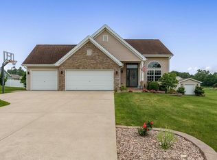 850 E McKearn Ln, Beloit, WI 53511