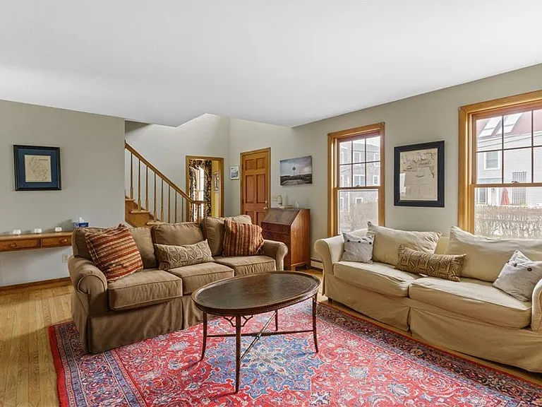 2 Easton Ter — Photo 20