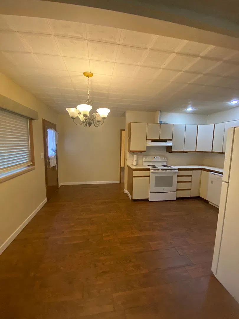 North Seattle Duplex: 2 Bed, 1 Bath with Attic Storage and Carport — Photo 4