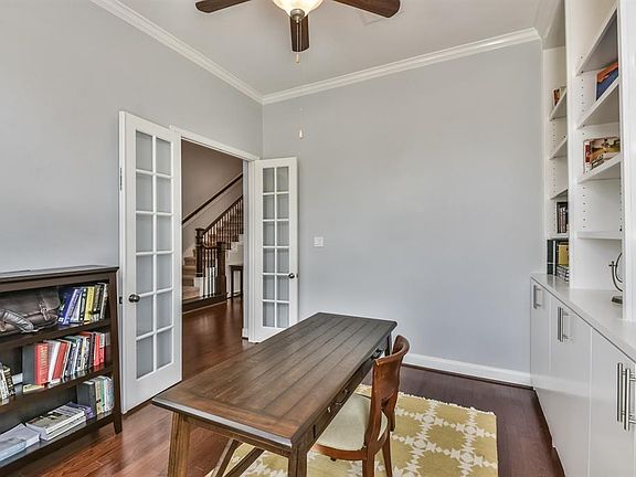 5th image of 46 Lindenberry Cir