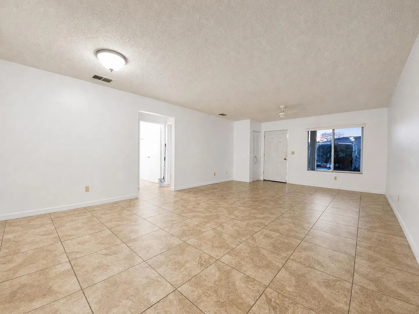 2 Bedroom/2 Bath in Winter Ridge Condominiums in Winter Haven, FL — Photo 4