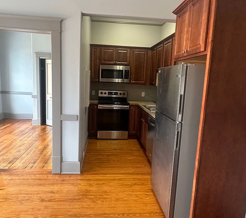 1st image of 106 N Broad St #B