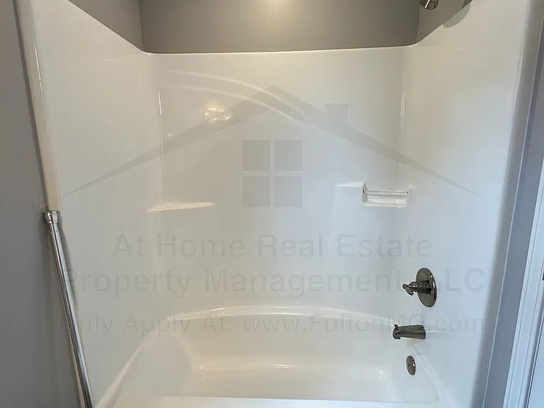2620 N Bluff St #102 — Photo 24