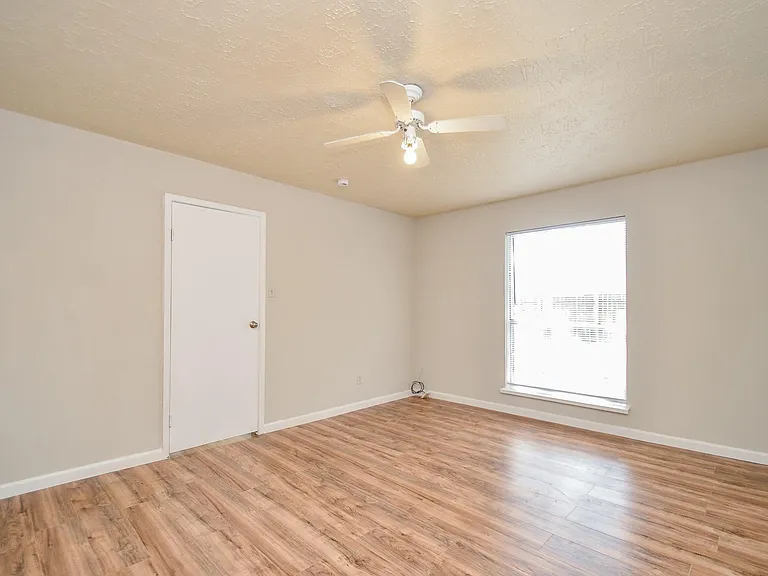 7623 Kite Hill Dr — Photo 15