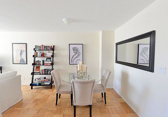 5th image of 220 E 65th St