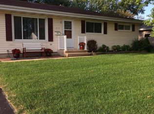 315 Prairie View Ct, Oregon, WI 53575