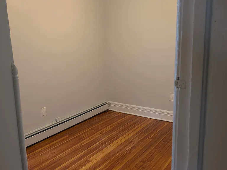 280 Manning Blvd #2 — Photo 11