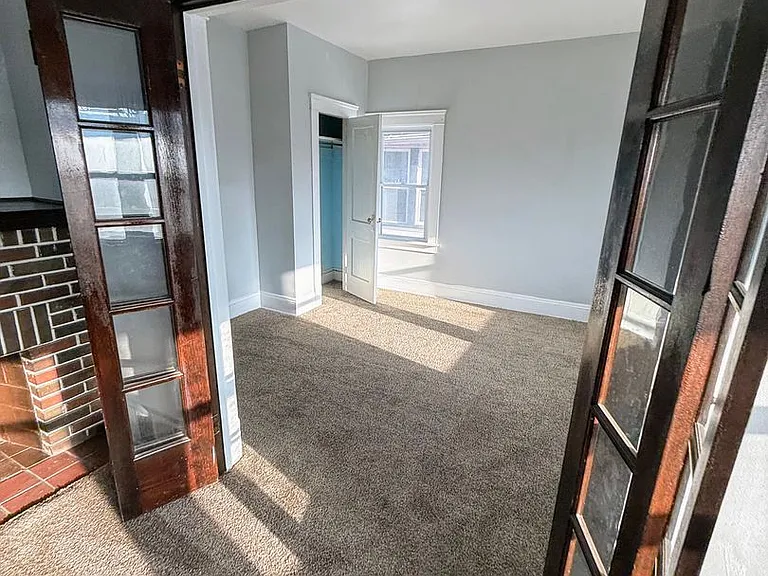 951 Royal Rd — Photo 15