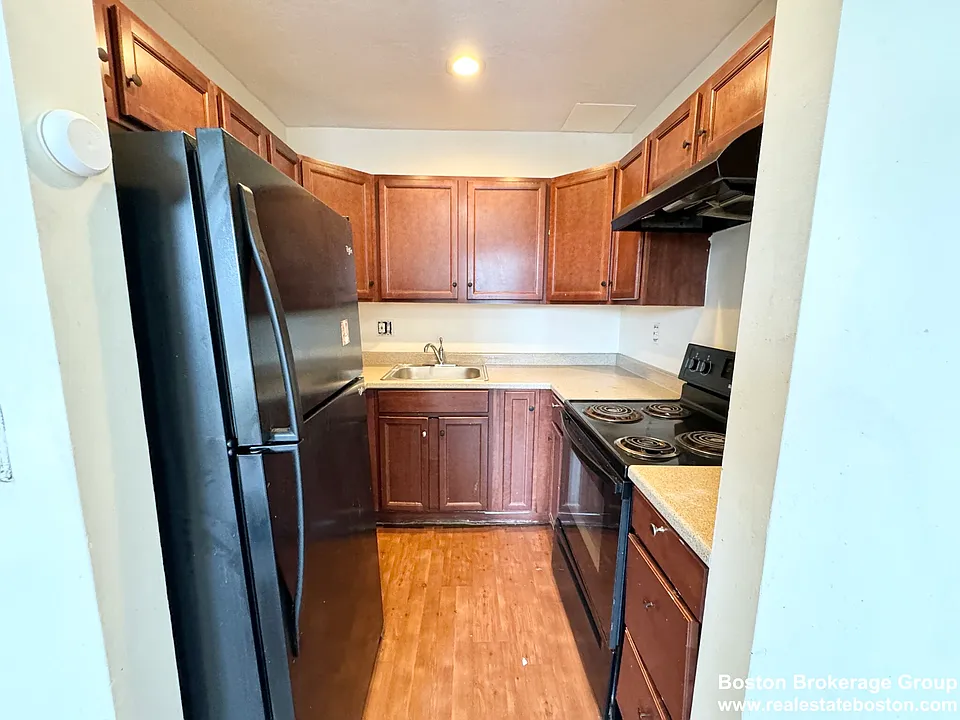 9 Ruggles St #3