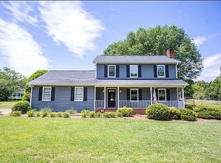 9 Chestnut Ridge Dr, Inman, SC 29349