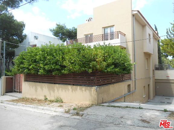 2nd image of 22 Agiou Antoniou Varibopi Athens Greece