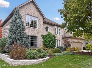 1914 Hampton Dr, Wheaton, IL 60189