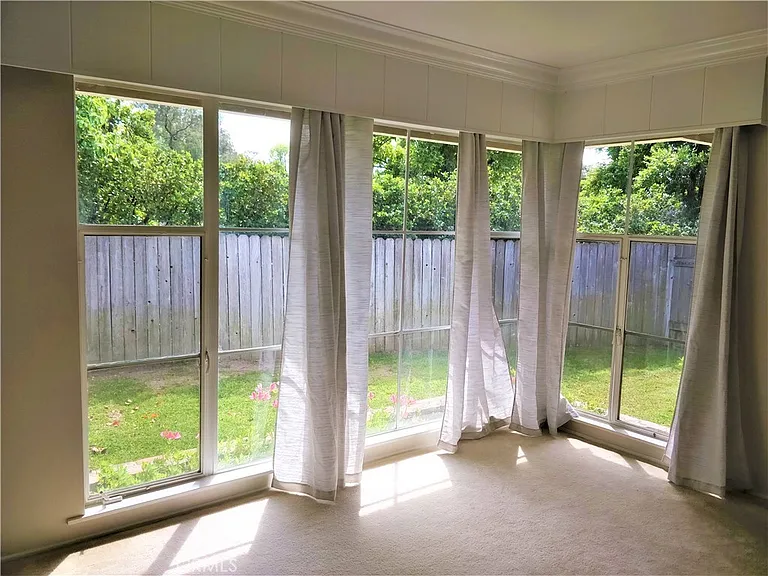 1205 Sierra Madre Blvd — Photo 4