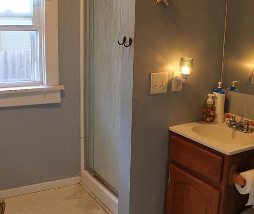 5th image of 3100 Avenue E