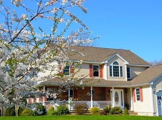 7 Wyndermere Pl, Ludlow, MA 01056