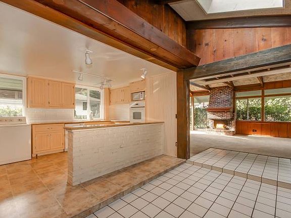 Kitchen to living