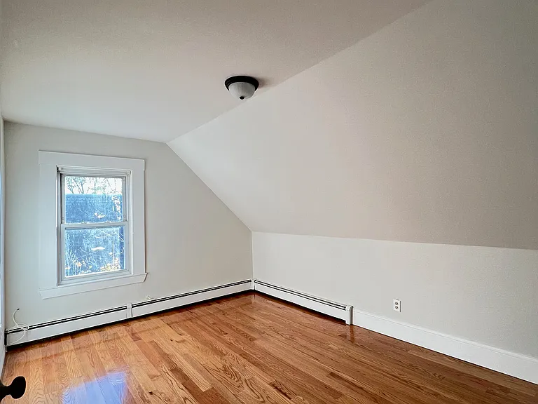 27 Barry St #2R — Photo 24