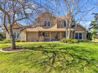 10107 N Concord Dr, Mequon, WI 53097