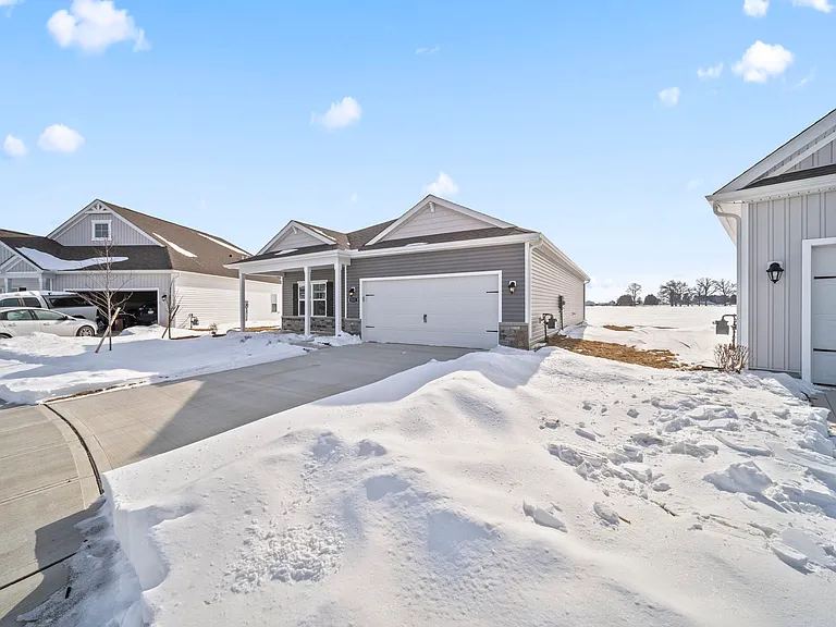 511 Darliene Dr — Photo 59