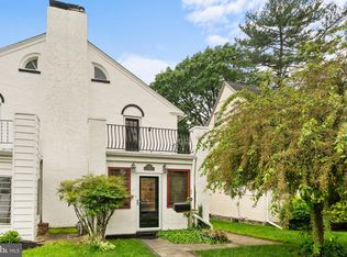 636 Old Lancaster Rd, Bryn Mawr, PA 19010