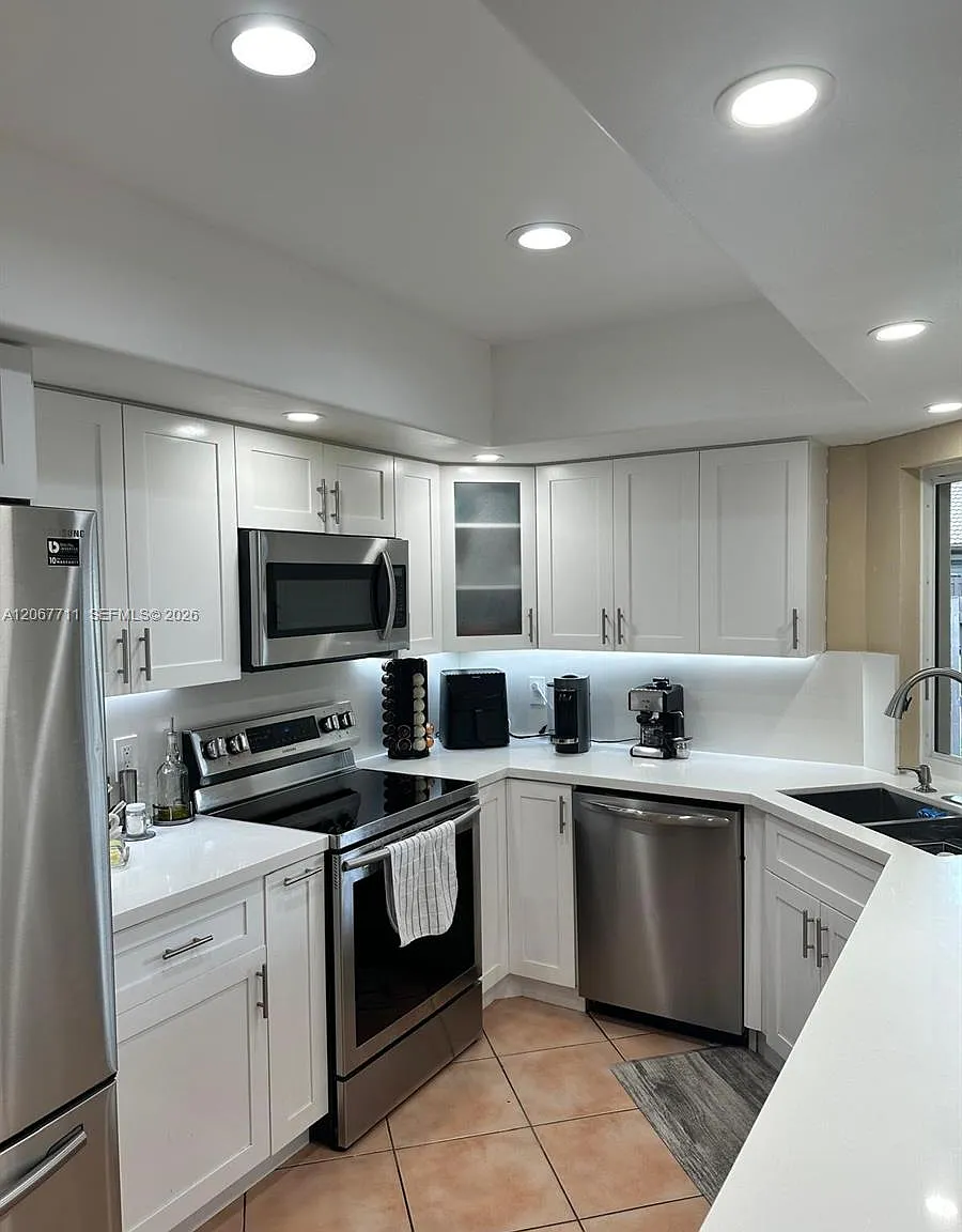 Lakes Meadow Vilg Homes C — Photo 4