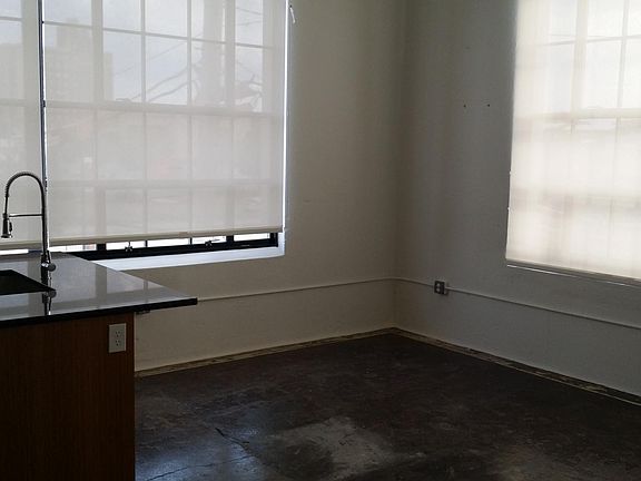 3rd image of 900 Terminal Pl #180