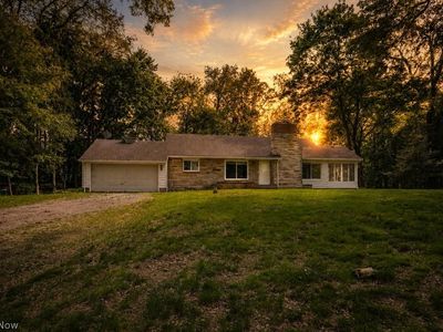 900 State Mill Rd, Akron, OH, 44319