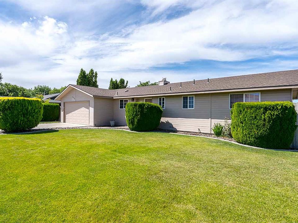 1st image of 1610 W 38th Pl