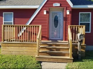 1211 E Poplar St, West Frankfort, IL 62896
