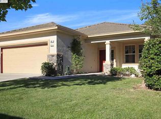 401 Central Park Pl, Brentwood, CA